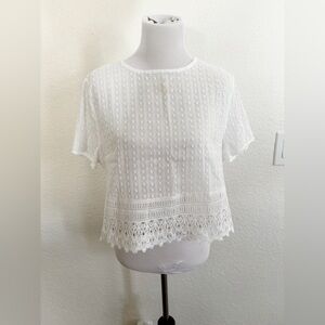 Chic White Lace Trim Blouse